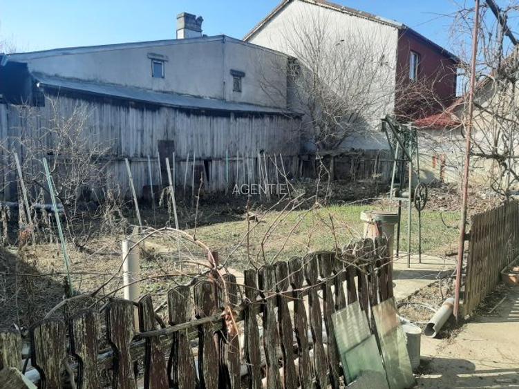 Pantelimon-teren 242mp+casa veche - 3