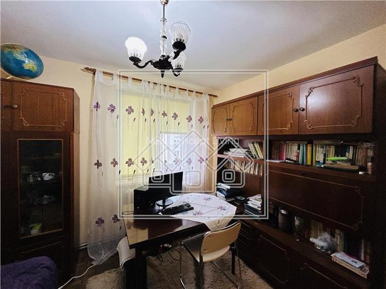 Apartament de vanzare in Sibiu - 3 camere si balcon - Zona Strand - 9