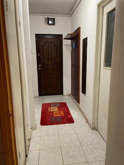 Camera in apartament, pentru o fata, 150 euro