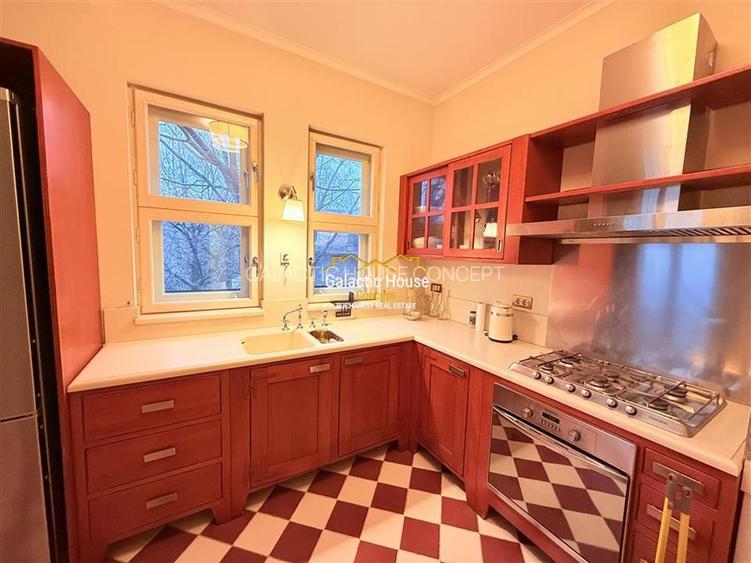 Arcul de Triumf-Domenii -- Apart. in Vila cu caracter, restaurat, elegant - 10