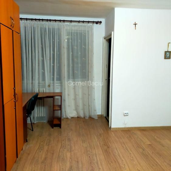 Închiriez garsonieră confort 1. - 2