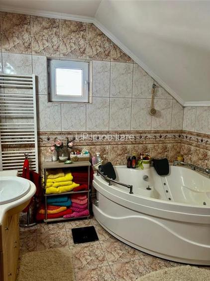 VILA CU 3 CAMERE, CENTRAL - 9