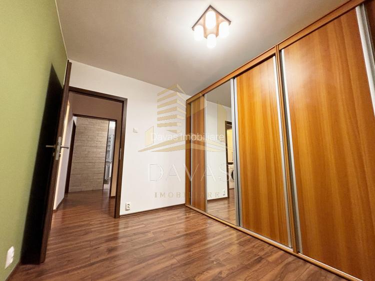 Apartament cu 3 camere decomandate | Între Lacuri | etaj intermediar - 9