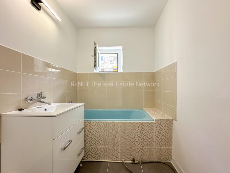 Lângă parc, renovat complet, gata să devină al tău. Totul nou! - 11