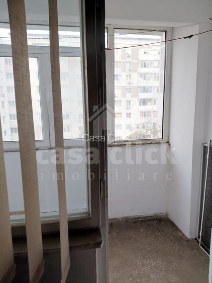 Apartament 3 camere Micro 20, decomandat, etaj intermediar - 6