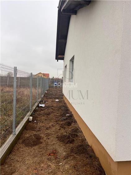 Casa individuala - Teren 635 mp - toate utilitatile. - 3