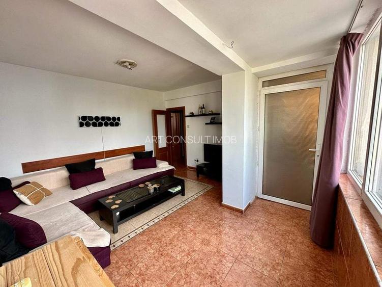 Apartament 2 Camere | Decomandat | Statuia Lupoaicei | Centrala Proprie - 2