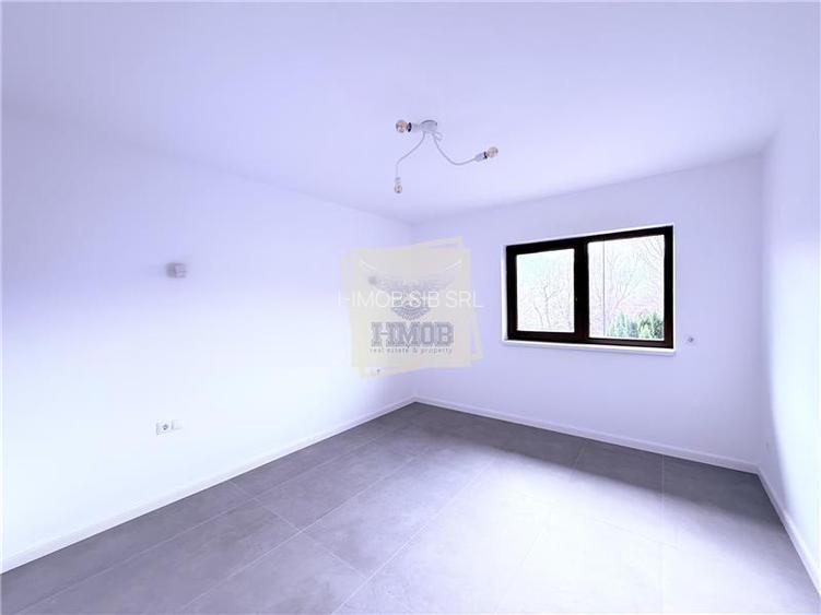 Casa moderna 5 camere 3 bai si teren 427 mp pe Str Lunga - 14