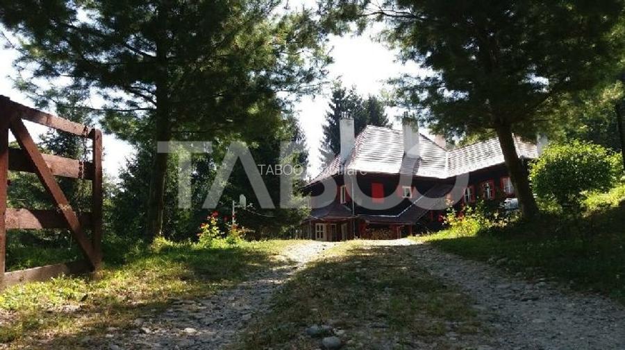 Pensiune de lux de vanzare in inima padurii langa Sibiu - 11