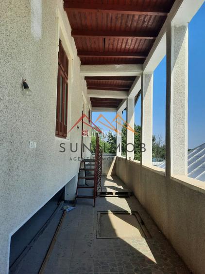 Casa tip conac, teren 4000 mp, finisaje deosebite, garaj, Prahova - 5