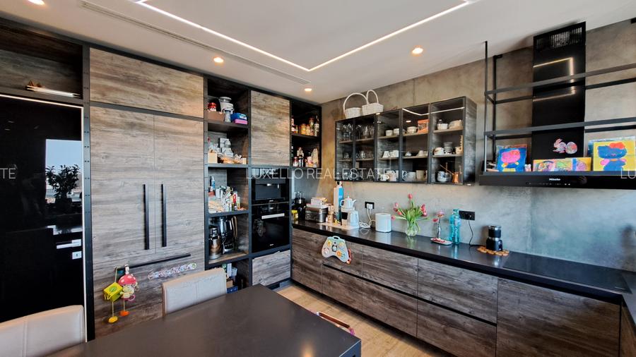APARTAMENT 4 CAMERE CU SCARA INTERIOARA TIP LOFT -ULTRA LUX - 13