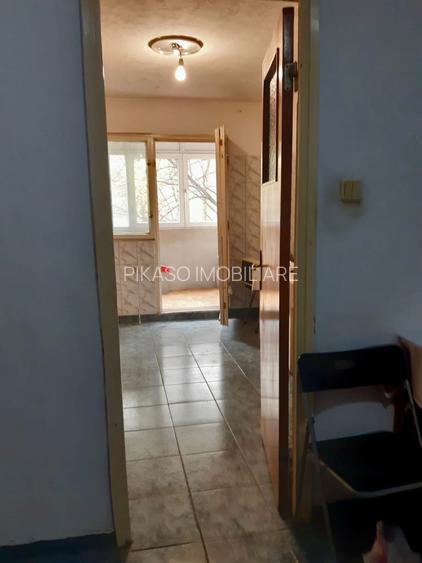 Vanzare apartament 4 patru camere semidecomandat - 4