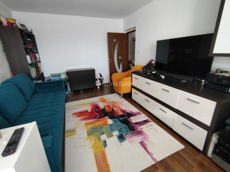 PROPRIETAR: 3 Camere decomandate | Etaj 4 /4 | locatie grozava !! Bacau, Str. Ma - 2