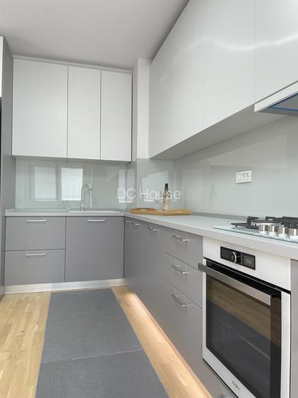 Apartament spatios 3 camere ~ Etaj 1/3 ~ Loc parcare ~ Terasa 17 mp - 12