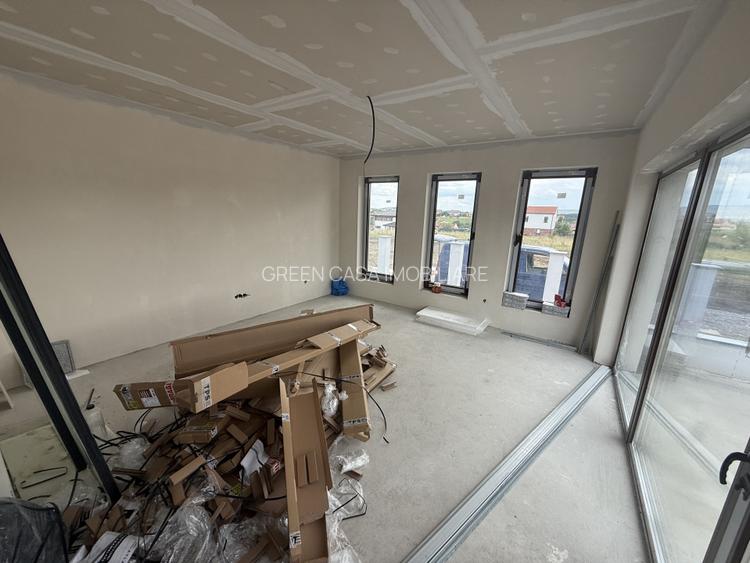 Casă individuală modernă în Dezmir, zonă exclusiv de case noi - 15
