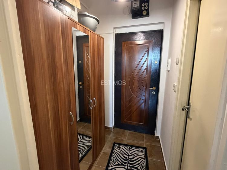 Inchiriere garsoniera mobilata si utilata zona Grivitei Brasov - 9