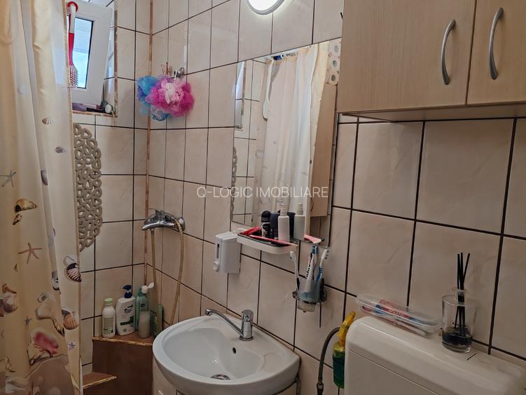 Apartament 2 camere zona Piata Tractorul - 11