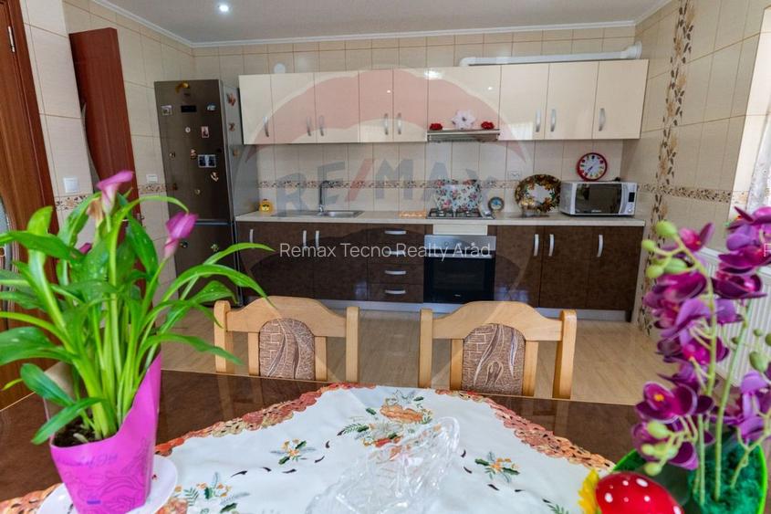 Casă / Vilă Sesuri, jud Hunedoara - 7