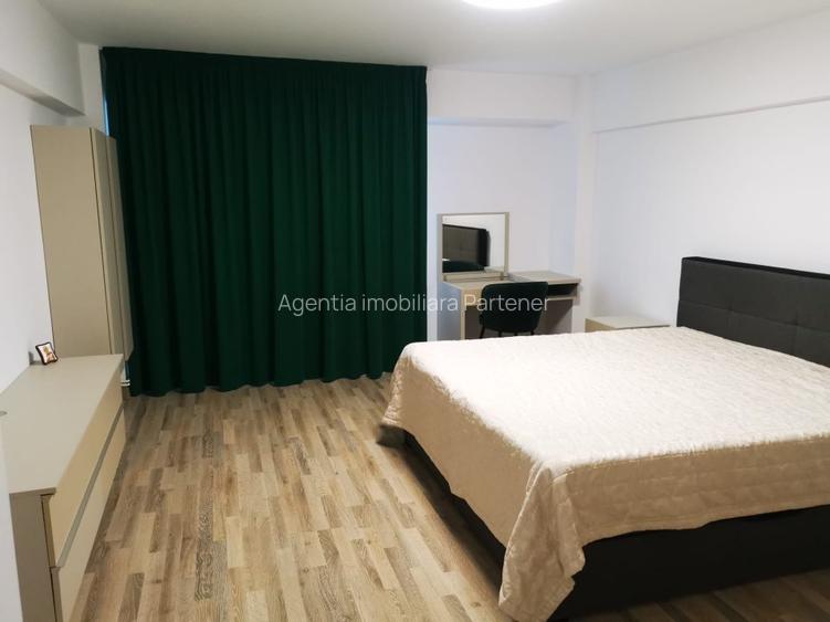 Apartament 3 camere, Central, mobilat, totul nou - 11