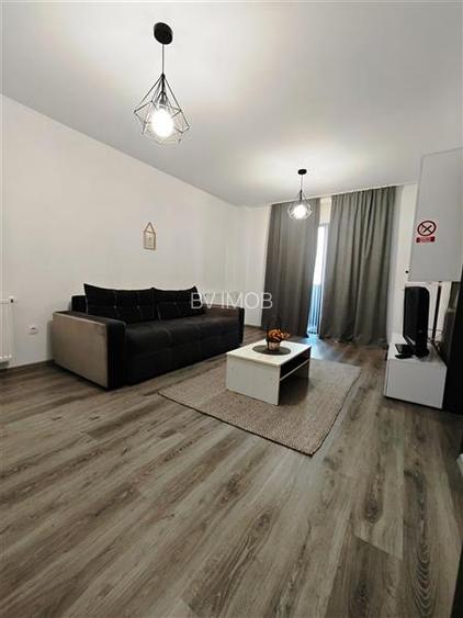 Inchiriere garsoniera decomandata, bloc nou zona Tractorul - 11