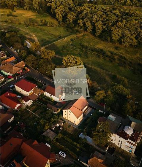 Vila pretabil investite cu suprafata utila 322 mp in zona Sub Arini - 3