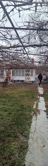 Casă bătrânească cu teren in Tomești  - 4