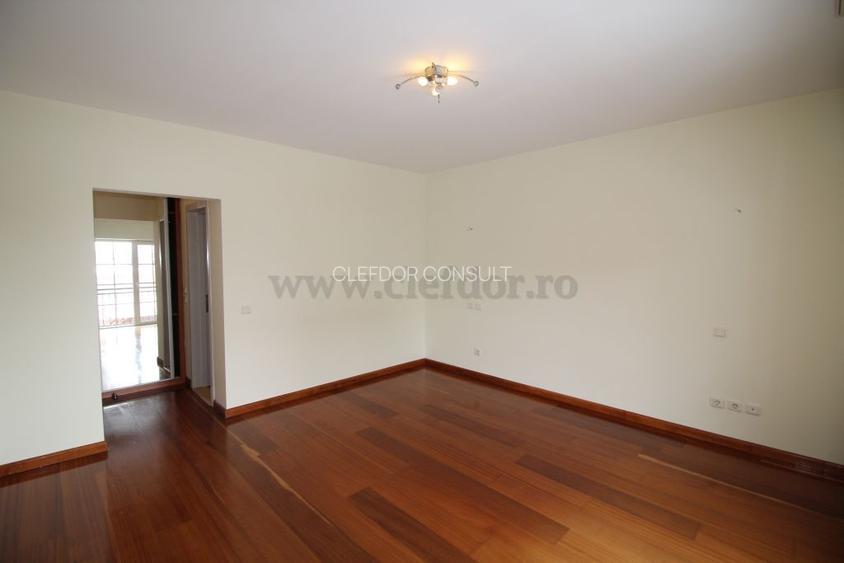 Vilă cu 5 camere de închiriat în zona Iancu Nicolae - 9