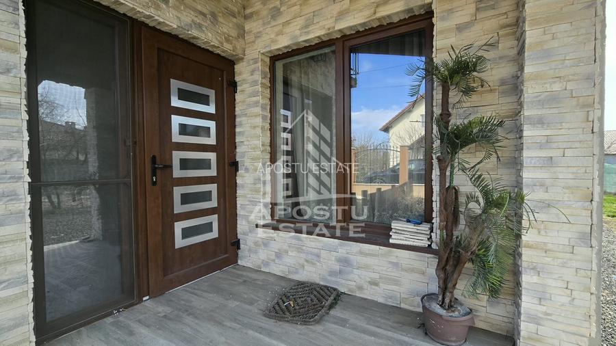 Casa individuala de vanzare, 4 camere, Sanmihaiu Roman, comision 0 - 32