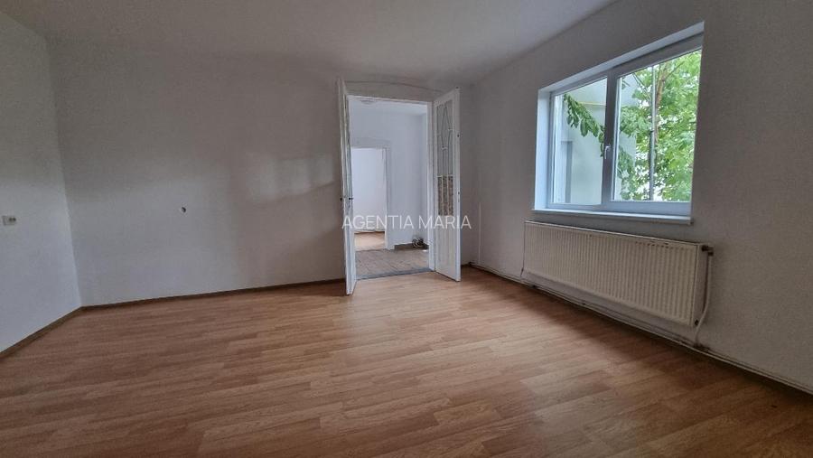 Casa parter de inchiriat, semicentral - 9