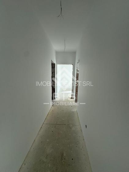 Casă parter – 166 mp construiți – teren 636 mp - 12