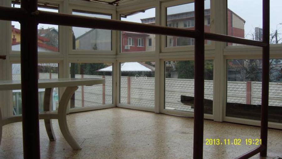 propietar vând casă in zonă centrală  - 4