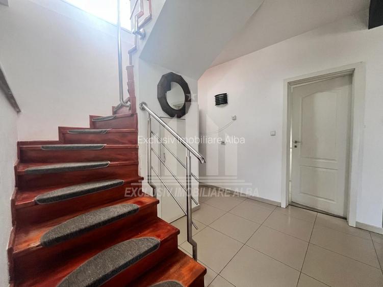 Casa individuala | De inchiriat | 150 mp | Curte comuna | Cetate - 6