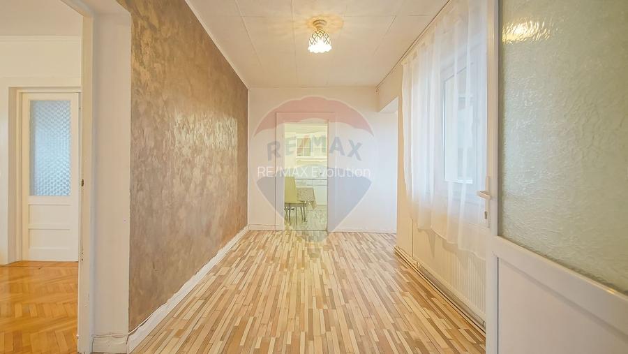 COMISION 0 | Apartament 4 camere + Curte | Zona Tractorul - 15