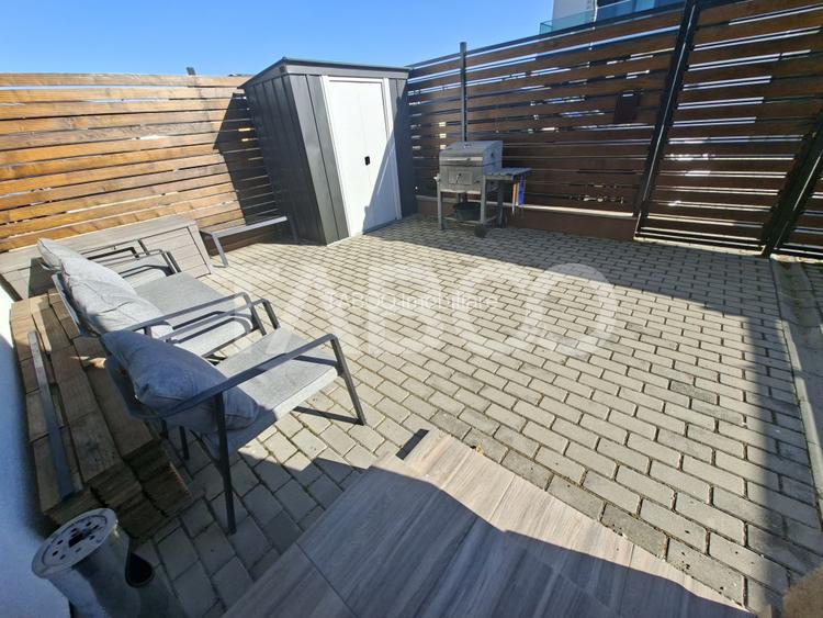 Casa de vanzare in Zavoi cu 3 camere 2 bai curte libera de 50 mp - 17