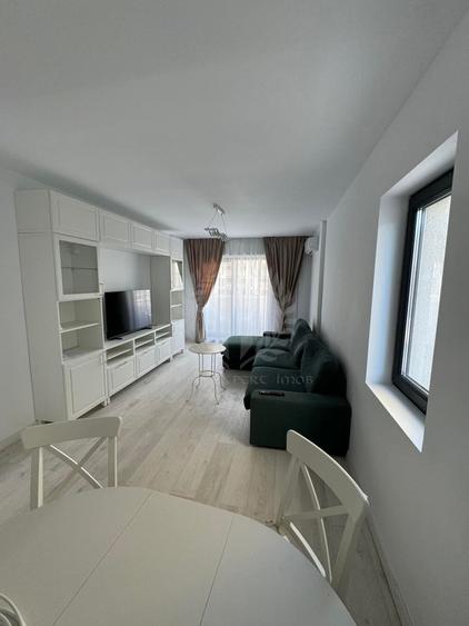 //3 CAMERE// ZONA VEST- VAMT// LOC DE PARCARE//
