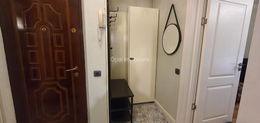 Exclusivitate,Tomis I,3 camere,mobilat/utilat lux,centrala gaz,etaj 4 cu pod