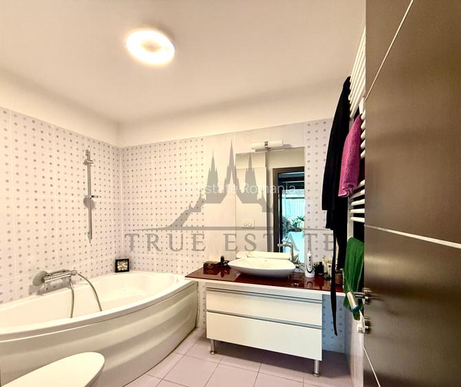 Penthouse unic- British School si UNATC- vedere panoramica spre zona de case - 20