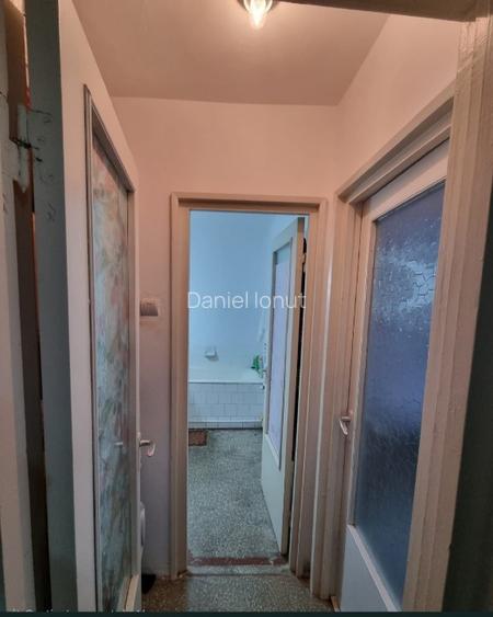 Apartament 2 Camere, Micro 16, etaj 3/4, Balcon Mare, Centrală proprie - 6