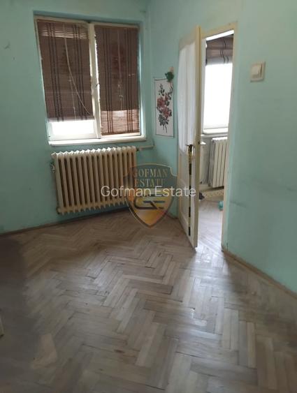 2 camere, Tomis Nord Scoala 29, et 4/4, 27 mp, incadrat necesita renovare totala - 2