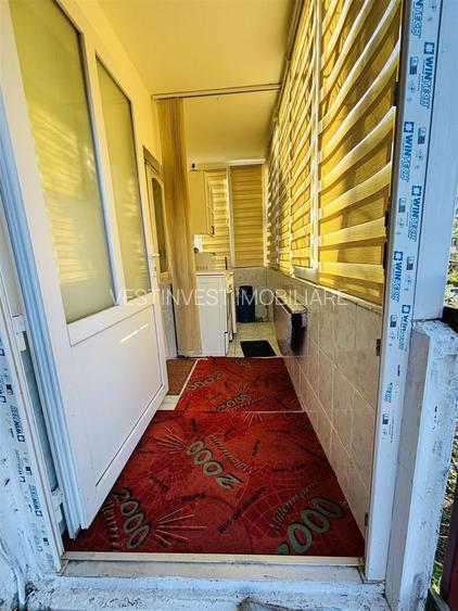 Garsoniera zona Decebal - 10