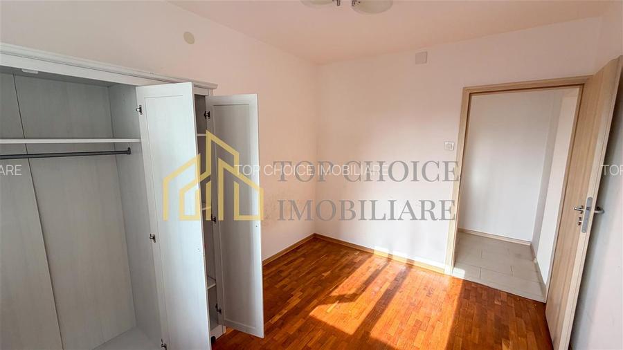 4 CAMERE DOROBANTI POLONA - BLOC 1981 - ETAJ 4 - VEDERE LINISTITA PE INTERIOR - 8