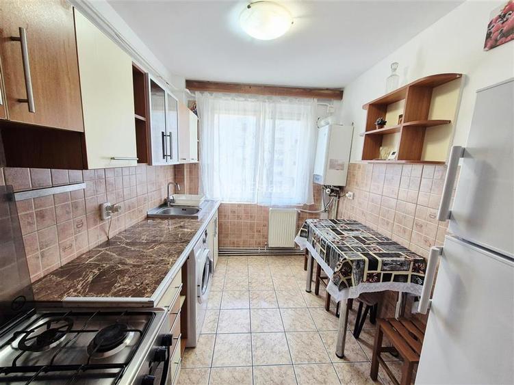 Apartament cu 3 camere in Podu Ros - 7