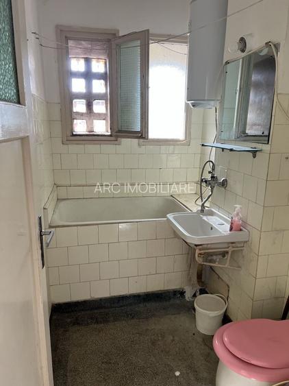 Apartament 2 camere, zona Calea București - 5