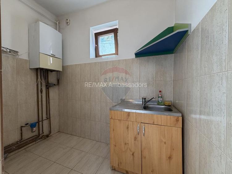 Casă / Vilă cu 5 camere de vânzare în zona Tipografilor - 7