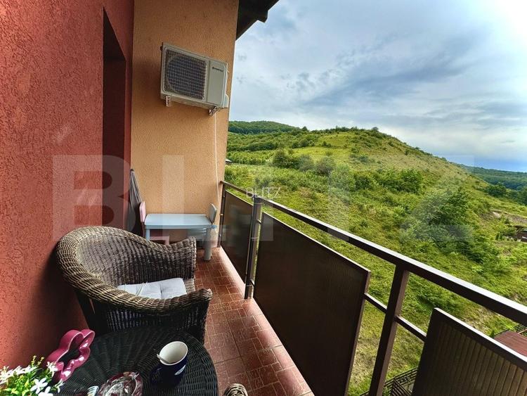 Apartament cu 3 camere ,semidecomandat, 51 mp, zona Stejarului - 14