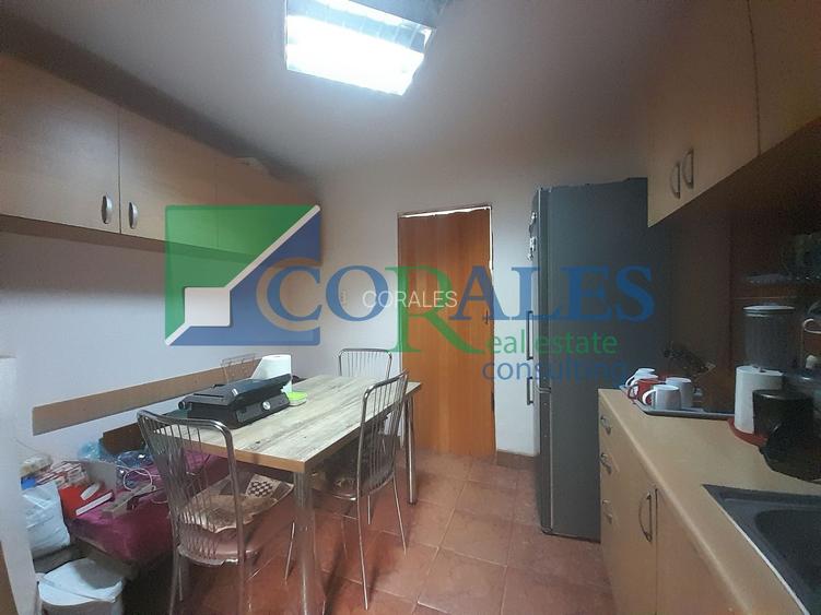 Model de apartament spatios. Zona excelenta. Centrala proprie. - 4