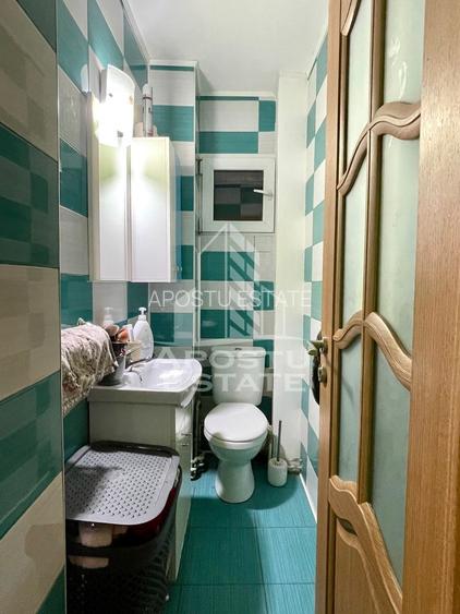 Apartament cu 3 camere,2 bai,semidecomadat,centrala proprie, Girocului - 11