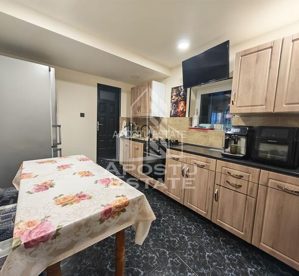 Casa individuala de vanzare, cu 4 camere si 2 garaje, zona Lipovei - 23