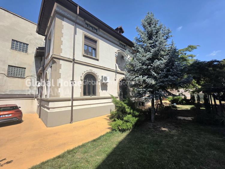 Cismigiu Garden | Office Interbelic Villa - 12 Rooms - 637 Land - 441Sqm Surface - 48