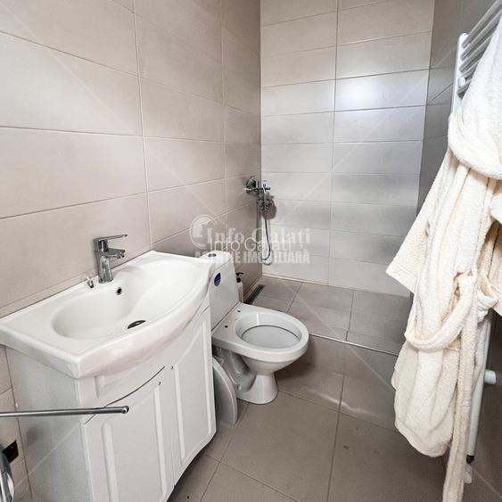 | Apartament cu 2 camere | CENTRU, Zona: ASE | Etajul: 1 | - 6